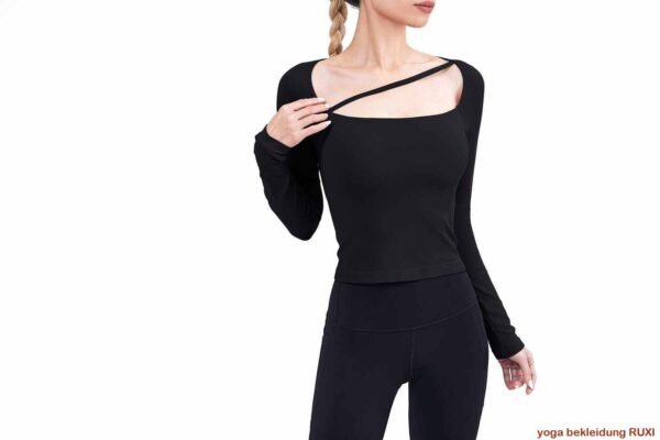 Atmungsaktive Yogahose mit Cut Design RUXI de1031