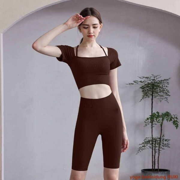 Bequeme Capri Yogahose fuer Damen als Activewear RUXI de563