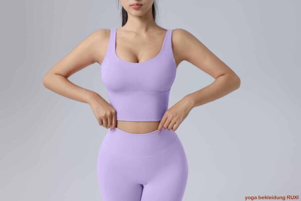 Bequeme Yoga Outfits in uebergroesse fuer jeden Koerper RUXI