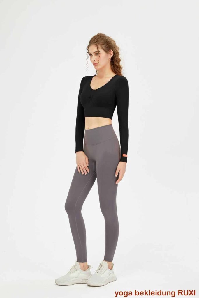 Laufshorts fuer Damen mit integrierter Unterwaesche RUXI