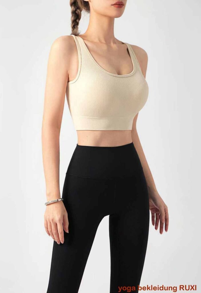 Lilafarbene hochgeschnittene Workout Shorts RUXI de3062