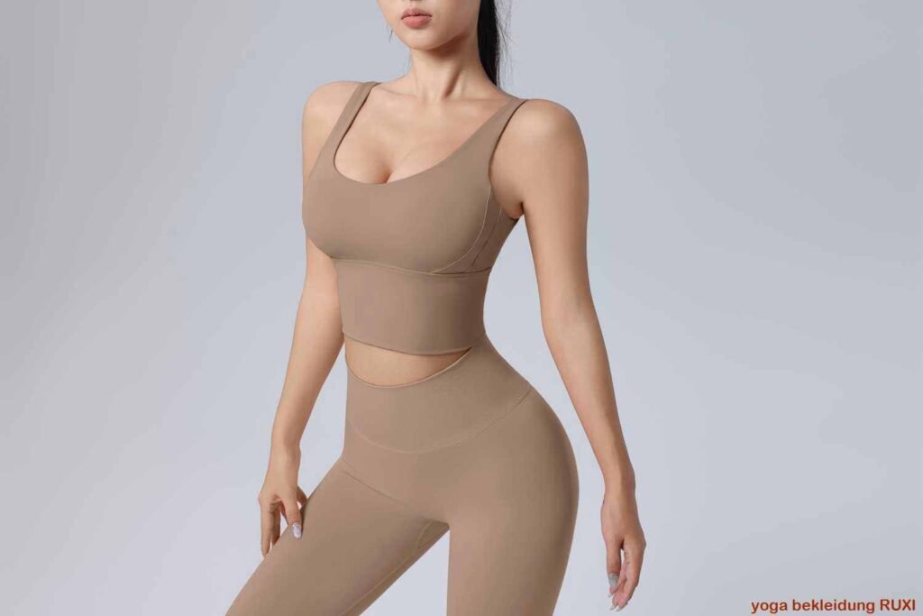 Radlershorts mit Spitzenbesatz fuer Damen RUXI de3385