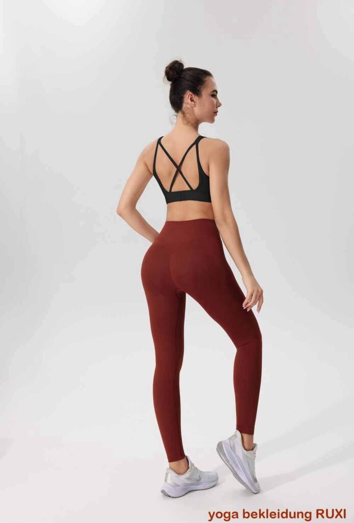 Top Sport BH fuer kurze Oberkoerper bequeme Passform RUXI