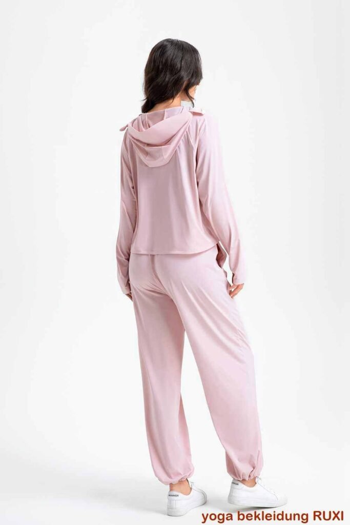 Warmes sportliches Winter Trainingsanzug Set fuer Herren