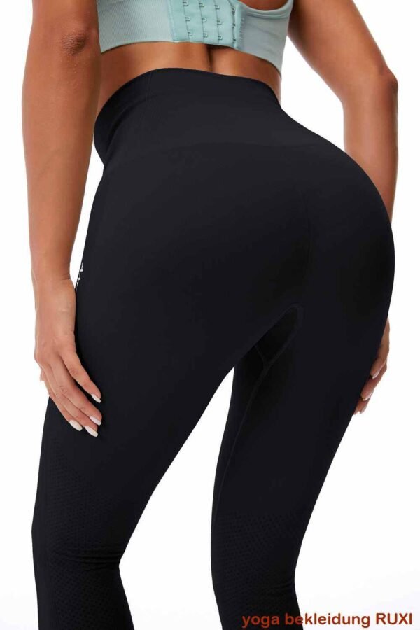 Yoga Tops in uebergroesse mit integriertem BH RUXI de1288
